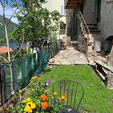 The Midwife House & Garden Appartamento *