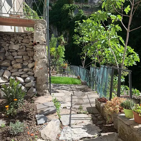The Midwife House & Garden Appartamento *